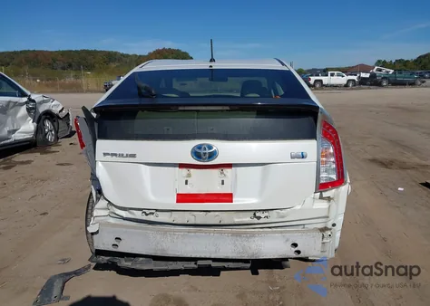 2012 Toyota Prius Two z USA, uszkodzony, nr VIN JTDKN3DU2C1558505